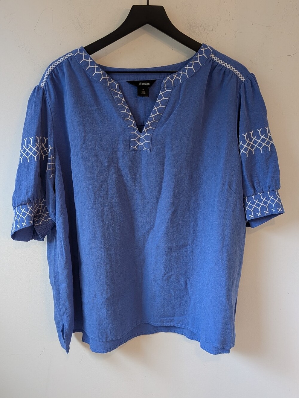 Ali Miles Blue White Embroidered Puff Sleeve Blouse 2X